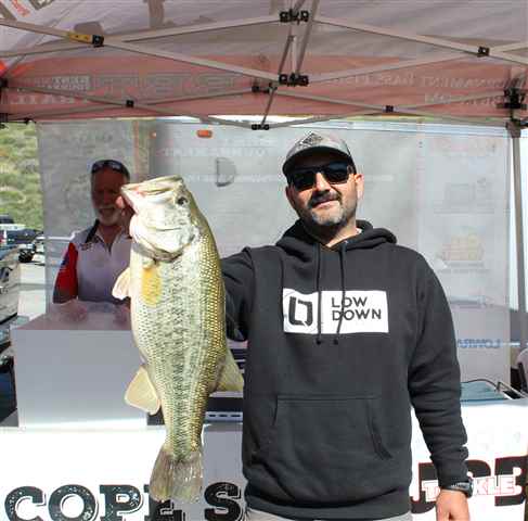 Paul Tutunjian 
 Big Fish 8.19 Lbs.
